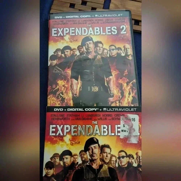 The Expendables 2 DVD (EUC) - Picture 4 of 4